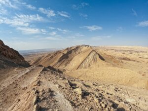Discovering the Beauty of Wadi Rum’s Desert Landscapes